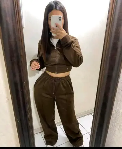Conjunto deportivo blanco para mujer - miniatura 2