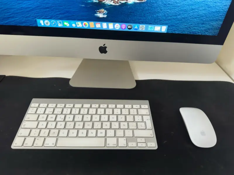 Computador de escritorio todo en uno - 1