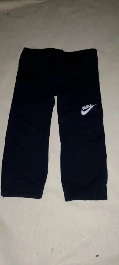 Pantalones de niño oscuros - miniatura 3