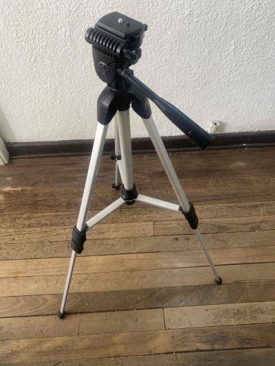 Trípode para cámara ajustable - miniatura 1