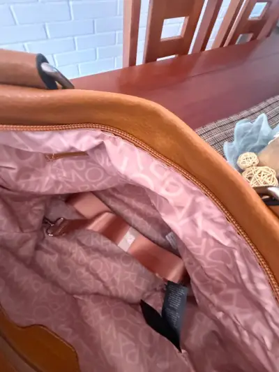 Bolso tote color café - miniatura 3