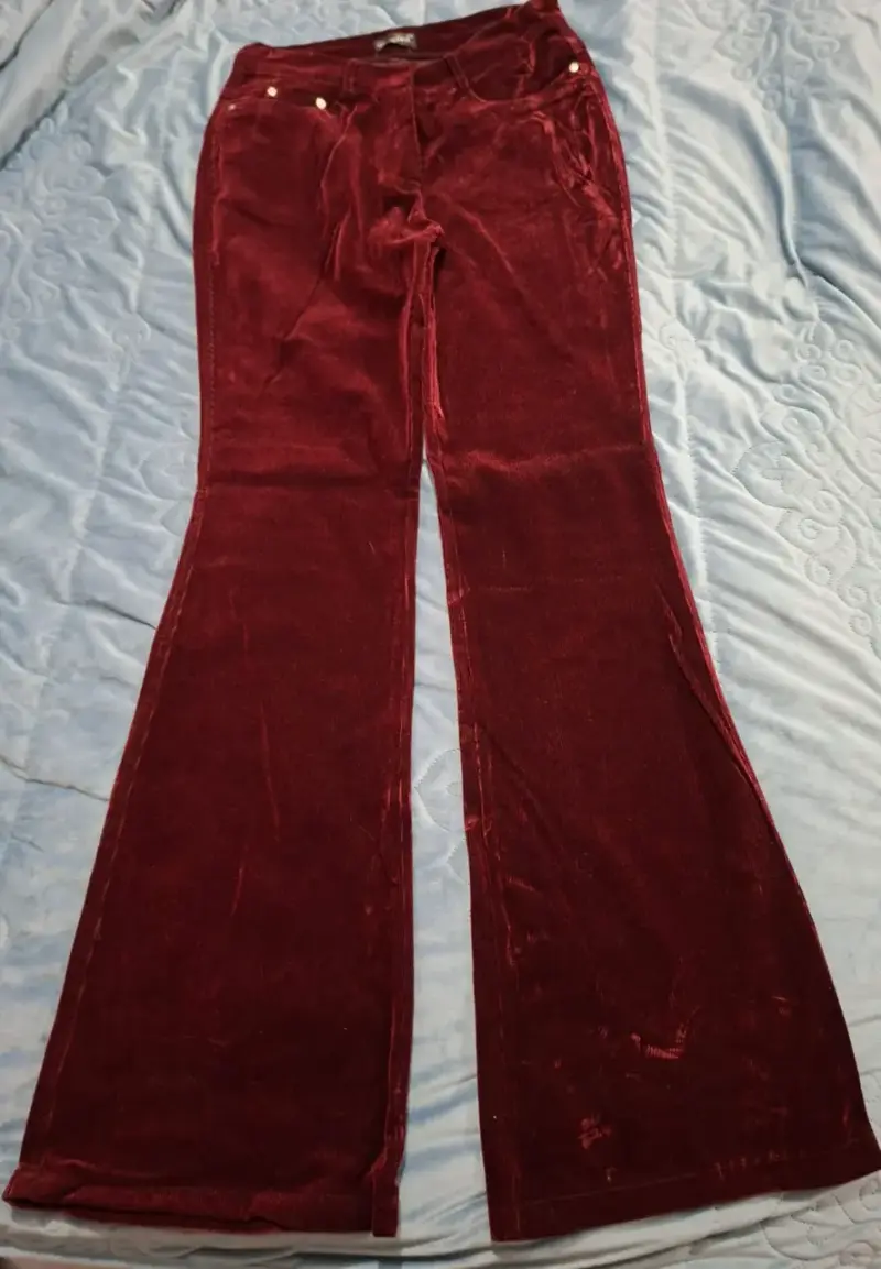 Pantalones acampanados burdeos, Talla 40