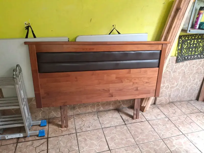 Juego de escritorio con silla negra - 3