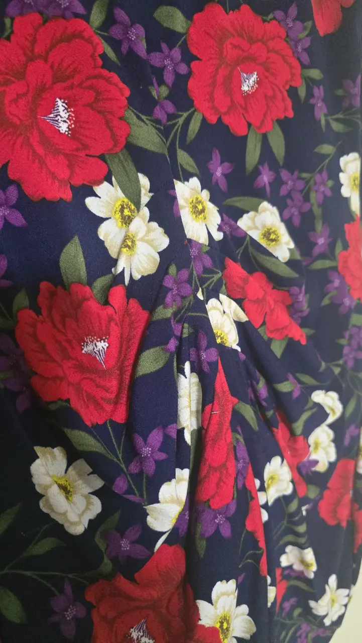 Vestido floral Guess - 3