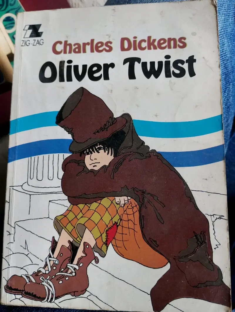 Libro Oliver Twist de Charles Dickens