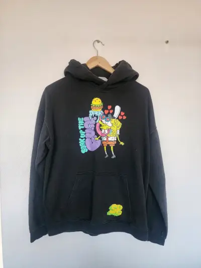 Polerón negro con diseño gráfico Bob esponja - miniatura 2