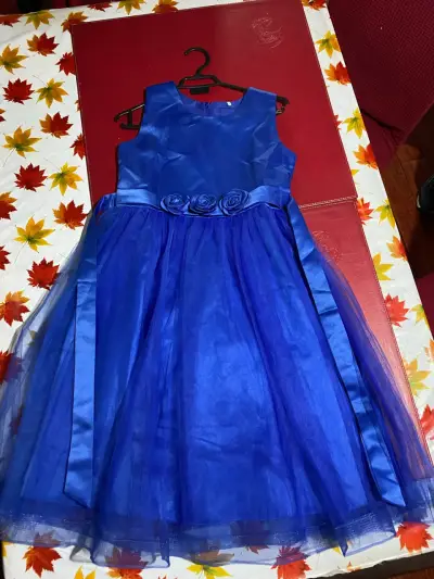 Vestido de niña azul elegante - miniatura 1