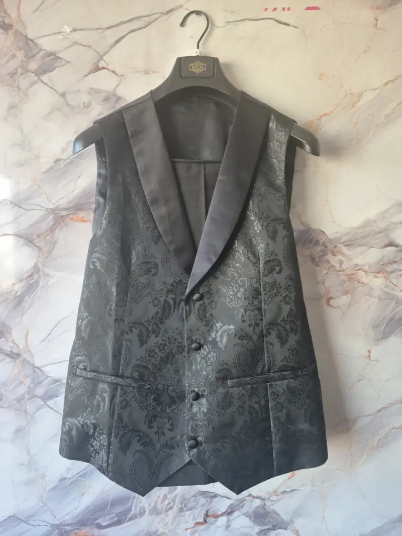 Blazer negro elegante - 4