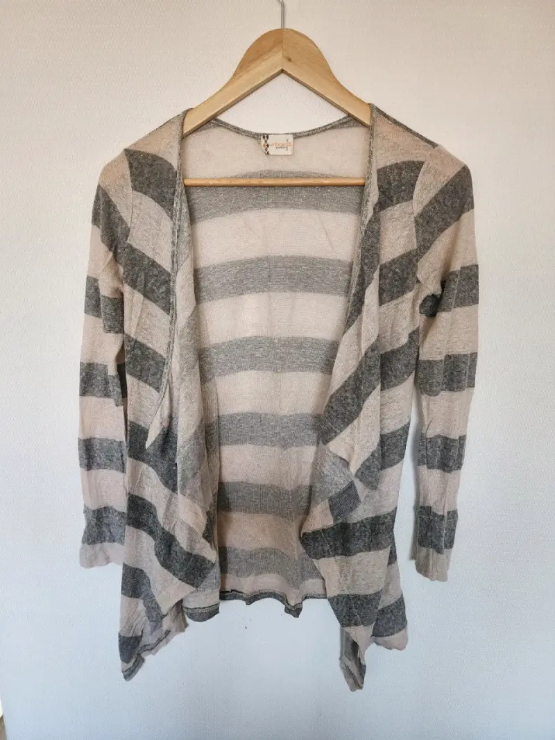 Cardigan a rayas gris y beige UMBRALE - 1