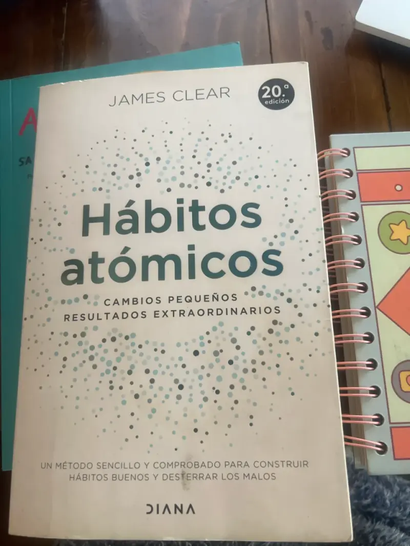Libro Hábitos Atómicos - James Clear - 1