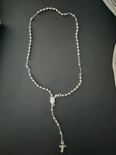 Collar de rosario plateado - miniatura 2