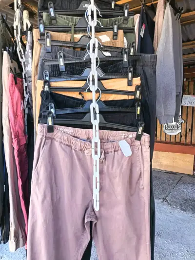 Pantalones deportivos Champion y Under Armour - miniatura 2