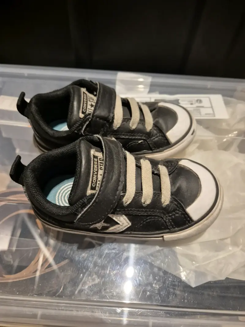 Zapatillas negras Converse niño - 2