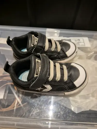Zapatillas negras Converse niño - miniatura 2
