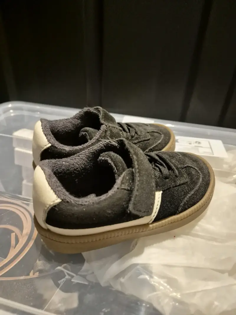Zapatillas negras infantiles talla 21 - 3