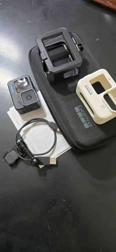 Cámara de acción GoPro Hero 10 - miniatura 2