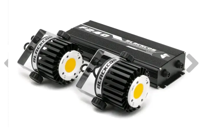 Equipo de iluminación LED BlackCob