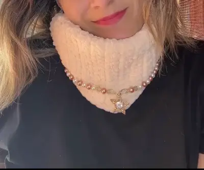 Cuello térmico con perlas - miniatura 1