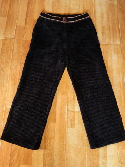 Pantalones negros - miniatura 1