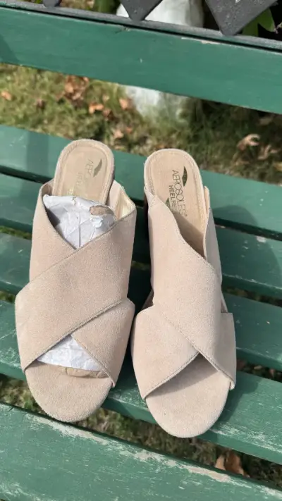 Sandalias Aeropostale beige - miniatura 1