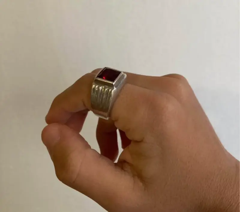 Anillo plata 925 con piedra roja