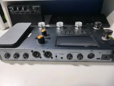 Pedalera multiefectos Mooer GE1000 - miniatura 2