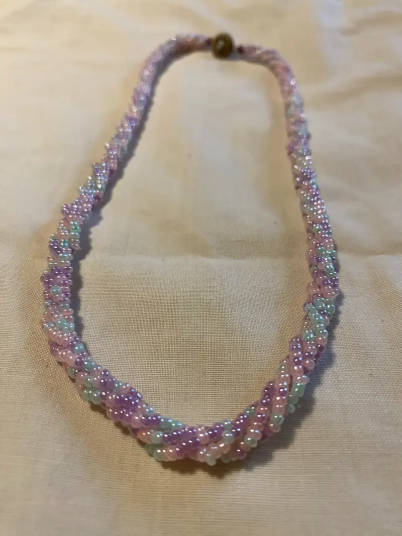 Collar de abalorios trenzados - 1
