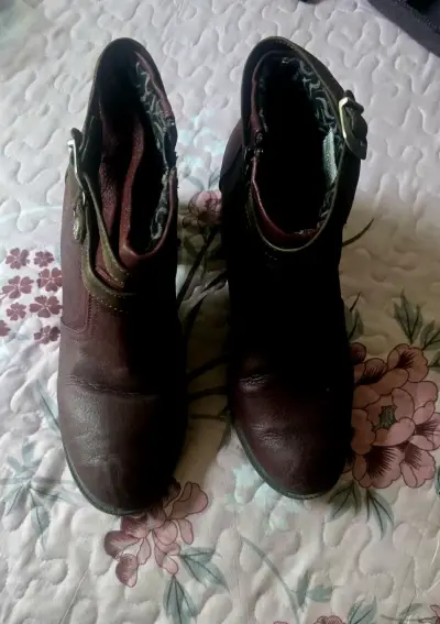 Botines de cuero color vino talla 38 - miniatura 1