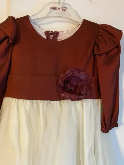 Vestido infantil burdeo y blanco (casa Blanca) - miniatura 3