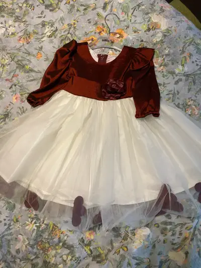 Vestido infantil burdeo y blanco (casa Blanca) - miniatura 6