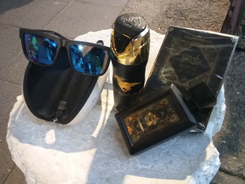 Perfume y desodorante Khamrah - 2