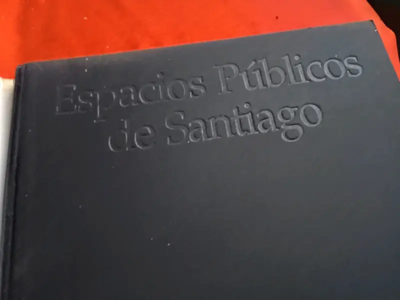 Libro Espacios Públicos de Santiago - 3