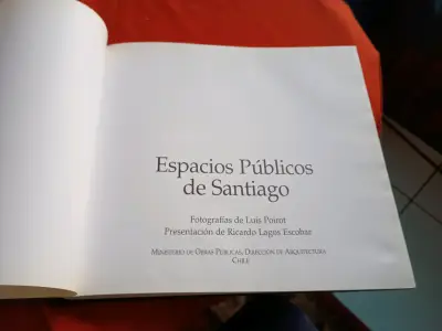 Libro Espacios Públicos de Santiago - miniatura 4