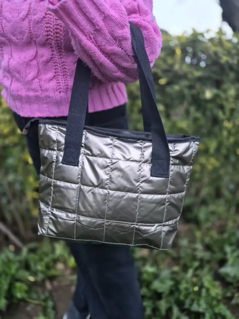 Set de brochas y bolso tote - 2