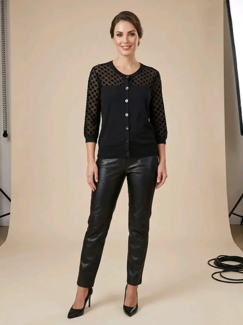 Cardigan negro con mangas de lunares - 2