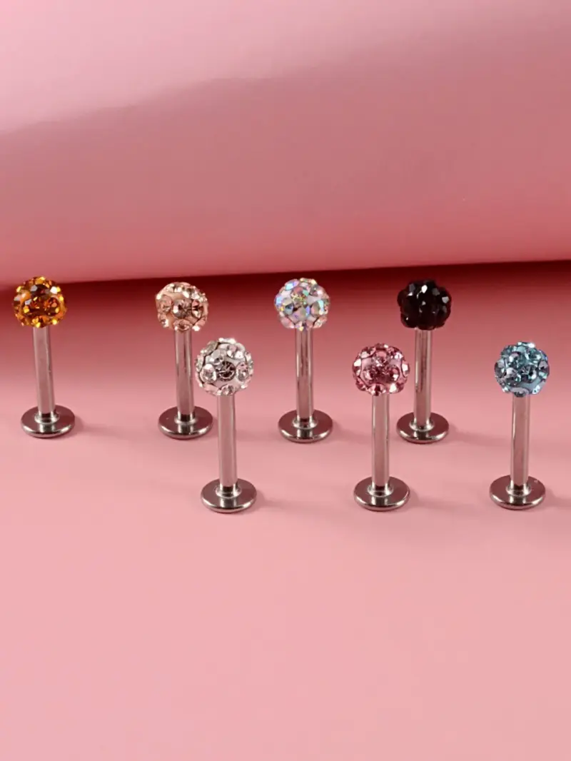 Piercings de cristal coloridos