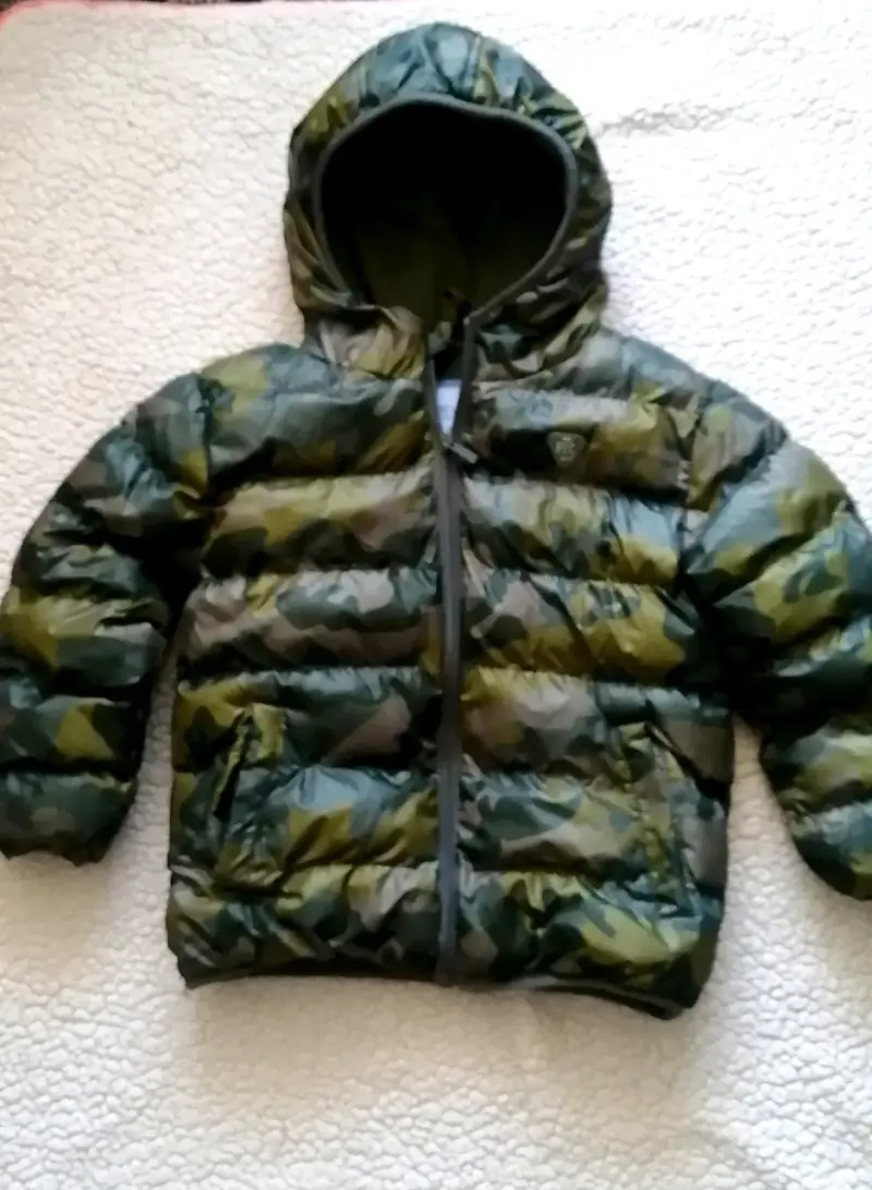 Parka niño, con polar por dentro. Talla 4 - 1