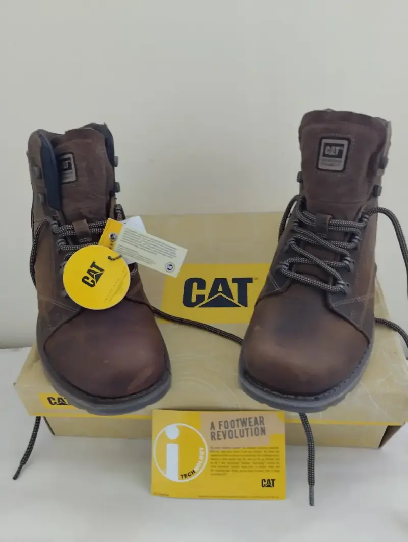 Botin CAT color beige oscuro talla 43 - 1