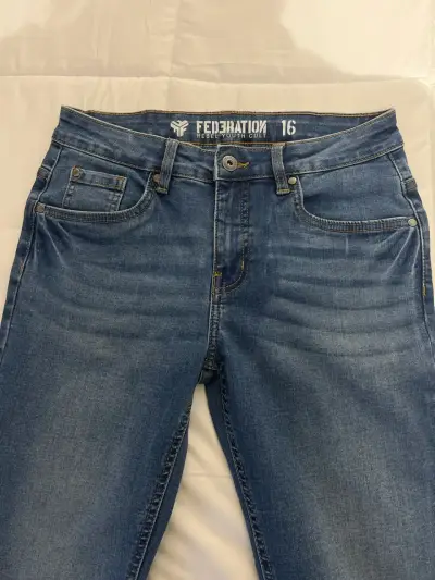 Jeans azul desgastado - miniatura 3
