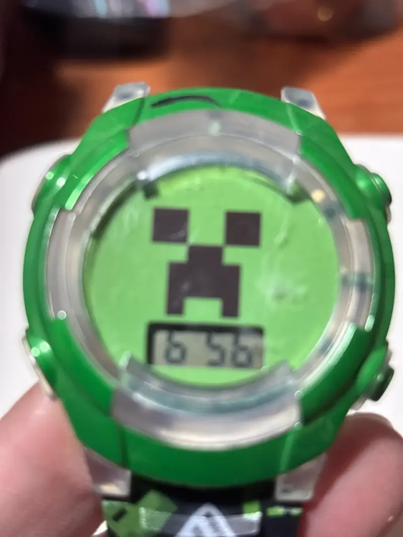 Reloj digital temático verde - 2