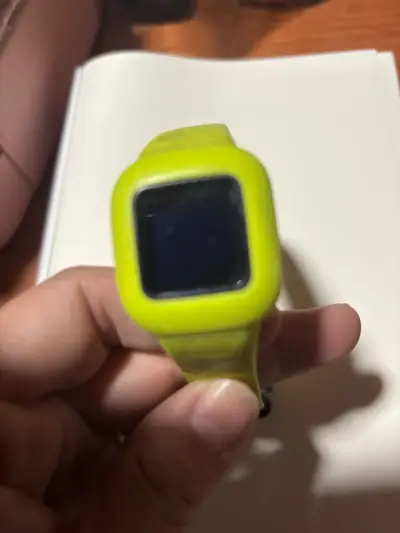 Reloj digital verde Garmin junior - miniatura 2