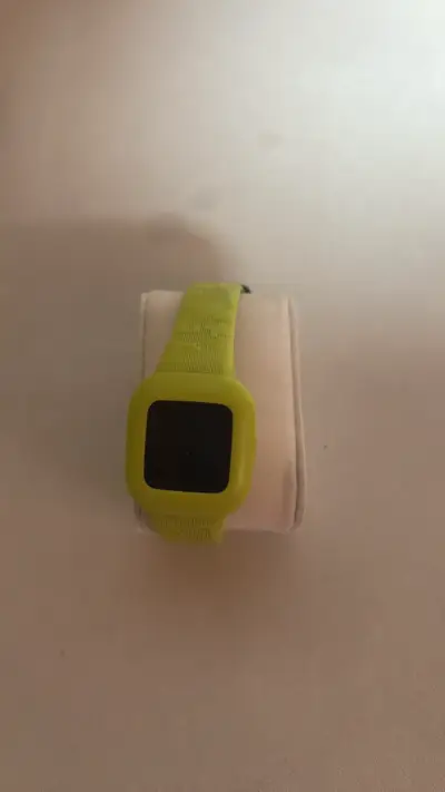Reloj digital verde Garmin junior - miniatura 3