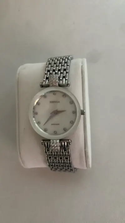 Reloj de pulsera plateado Suizo - miniatura 4