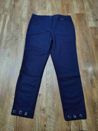 Pantalones azul marino con ojales - miniatura 2