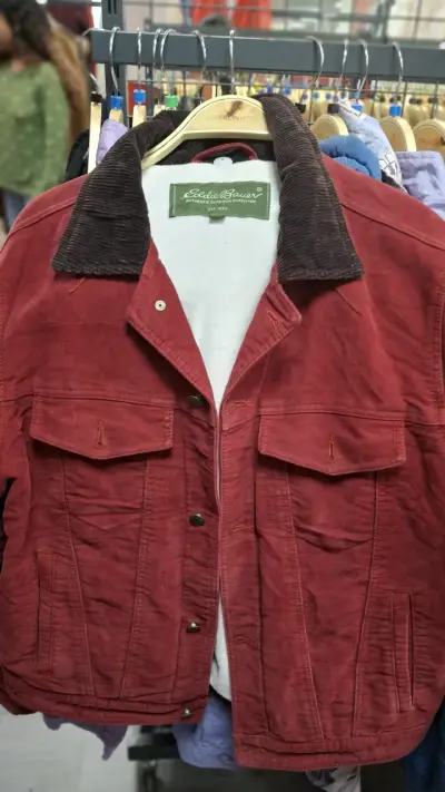 Chaqueta roja Eddie Bauer - miniatura 1