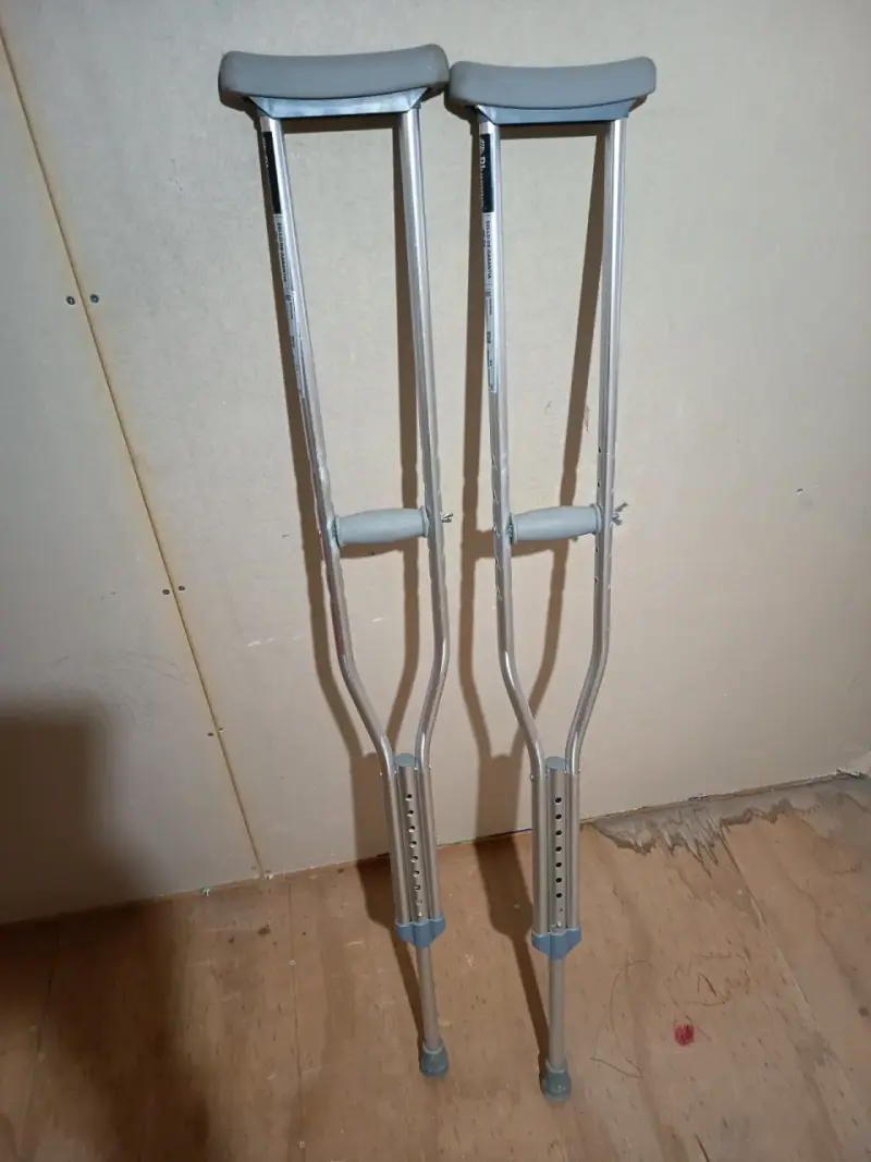 Muletas de aluminio ajustables