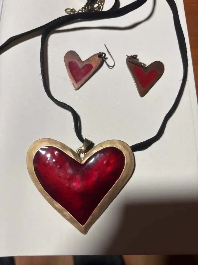 Set collar y aros corazón rojo - 1