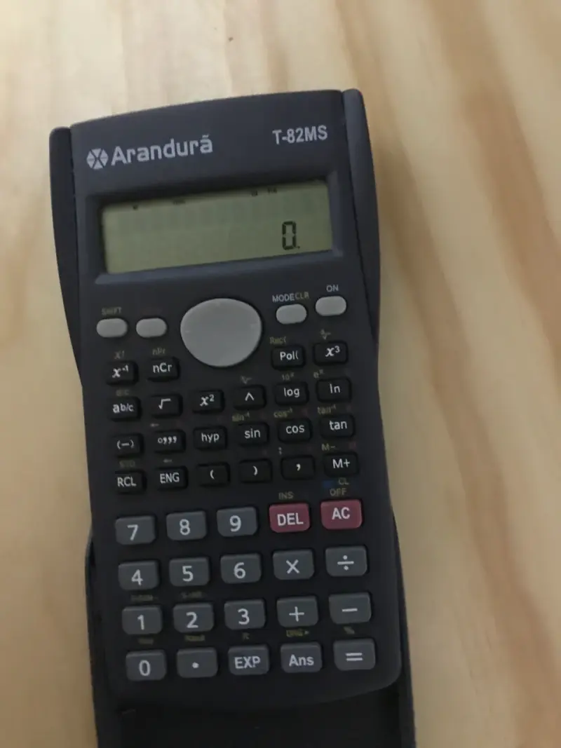 Calculadora científica Arandurá T-82MS - 2