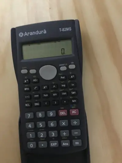 Calculadora científica Arandurá T-82MS - miniatura 2