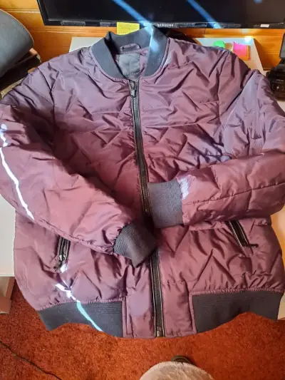 Chaqueta bomber acolchada pluma - miniatura 2